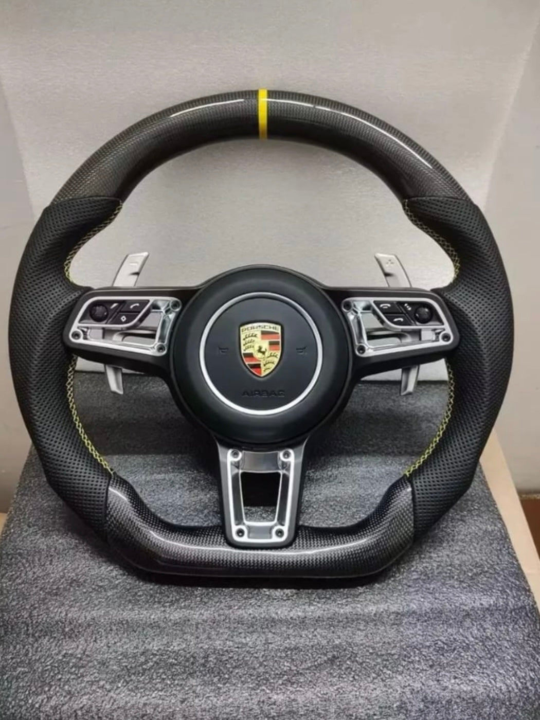 Volant Porsche Personnalisé 3/04 - Cantegreil Sébastien