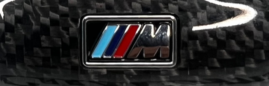 Garniture Centrale de Volant Carbone BMW - logo M